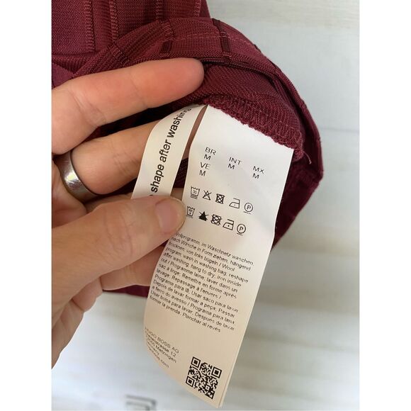 Hugo Boss Maroon Burgundy Ribbed Short Sleeve Scoop Neck Blouse, Size Medium - Picture 3 of 9